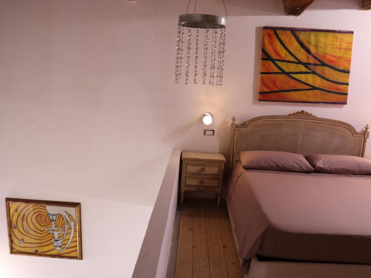 Viaggio Nel Cuore Dell'Arte ナポリ エクステリア 写真
